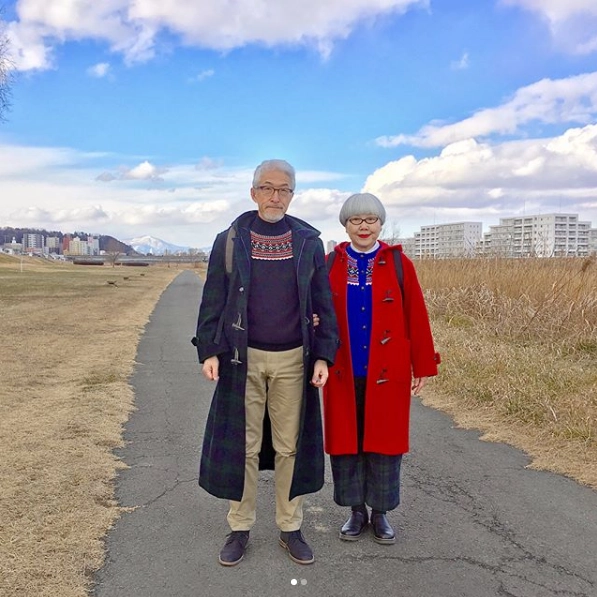 Cặp vợ chồng u70 nhật suốt 37 năm hạnh phúc và style diện đồ đôi khiến giới trẻ kinh ngạc - 3