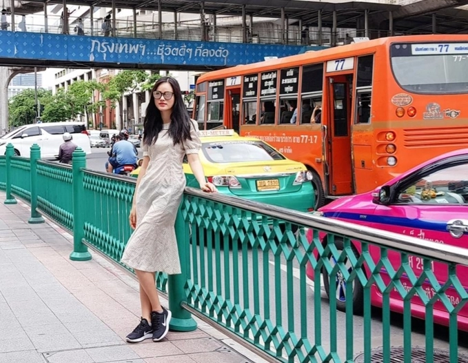 celebicon 177 hè nóng mắt với màn minh hằng khoe chân khánh linh khoe thân chỉ có kỳ duyên là kín đáo đến lạ thường - 8