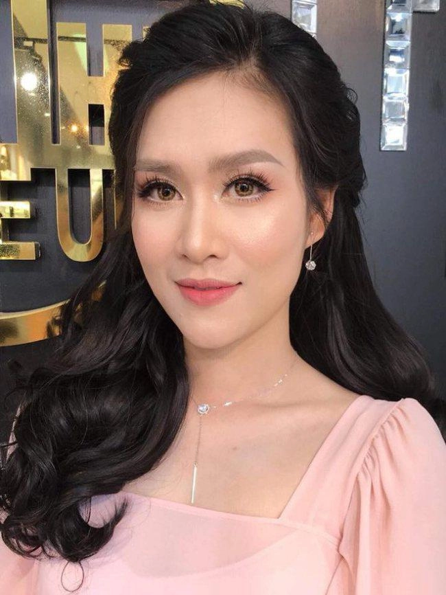 Chị nguyệt bị nghi phẫu thuật thẩm mỹ khi xuất hiện với gương mặt khác lạ - 3