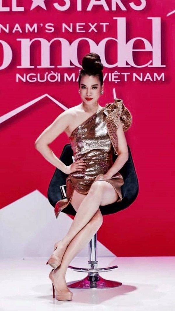 Chỉ vì kiểu tóc mà trương ngọc ánh từ sao mặc đẹp suýt thành sao mặc xấu - 1