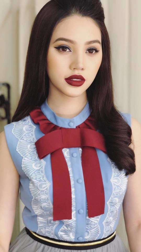 Choáng ngợp trước phong cách thời trang của 3 cô nàng hot nhất hội con nhà giàu việt nam - 10