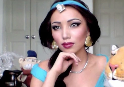 Cô gái có biệt tài hóa trang thành công chúa disney - 8