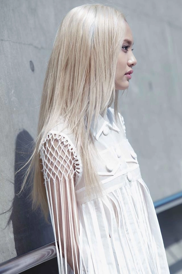 Cùng diện sắc trắng nhưng fung la và bảo trân mang đến 2 thái cực khác nhau tại seoul fashion week - 3