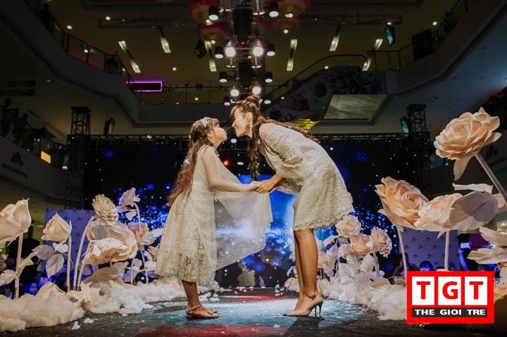 Dàn mẫu nhí xinh đẹp biểu diễn tại tuần lễ thời trang trẻ em hà nội 2017 - 17
