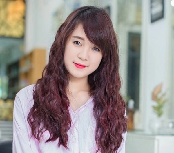Đẹp và cá tính với tóc xoăn - 3
