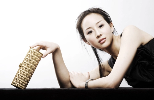 Điểm danh những mỹ nhân châu á đẹp - giỏi - giàu - 17