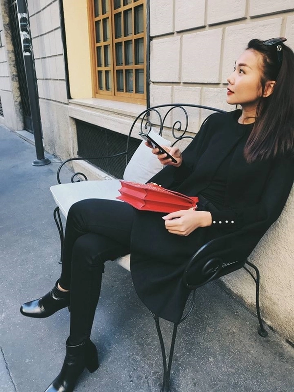 Diện đồ màu tối suốt milan fashion week nhưng thanh hằng vẫn tỏa sáng như thường - 1