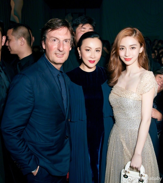 gái một con angelababy đẹp hết phần thiên hạ chiếm toàn bộ spotlight tại sự kiện của dior - 11