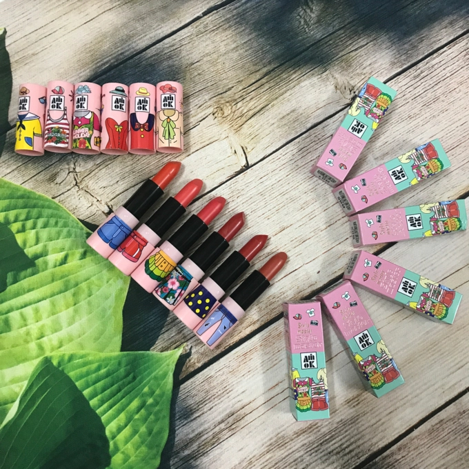 Hội con gái đang phát sốt với vẻ ngoài đáng yêu của những thỏi son biết mặc đồ - 2