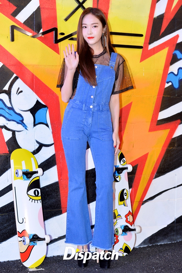 Jessica đụng hàng với nữ thần thế hệ mới nhà sm 1 chiếc quần yếm jeans 2 số phận - 3