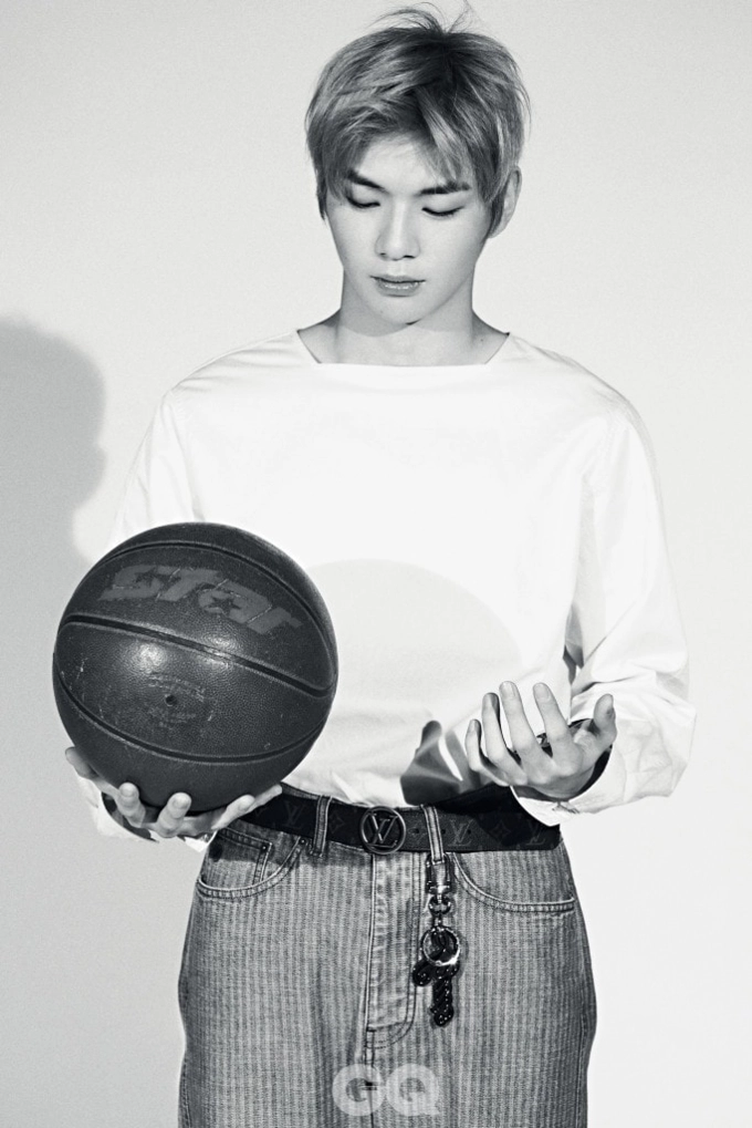Kang daniel lee jong suk cùng park bo gum chiếm sóng tạp chí thời trang tháng 1 - 15