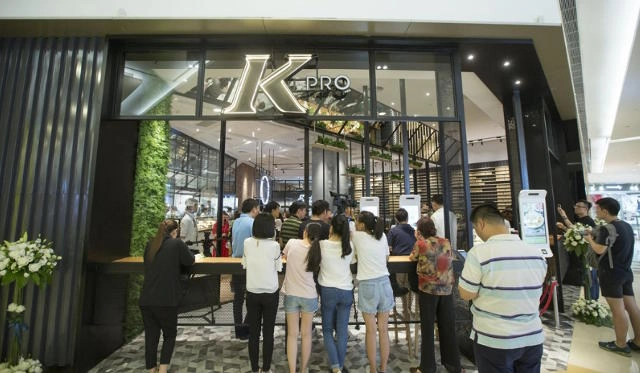 Kfc trung quốc chơi trội khi quyết định bán bia và đồ ăn xanh thay vì gà rán - 2