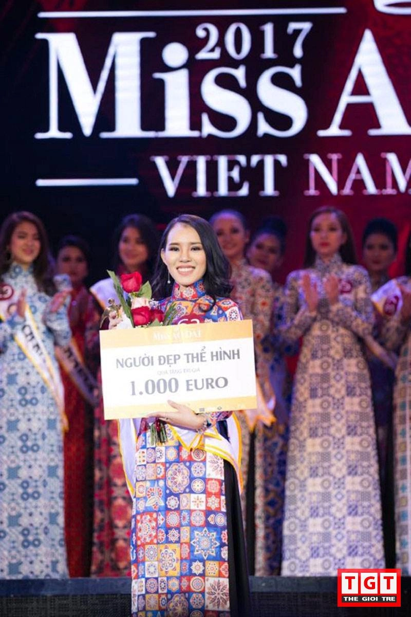 Khám phá tuyệt chiêu giữ dáng đẹp eo thon của người mẫu tuổi teen nổi tiếng - 1
