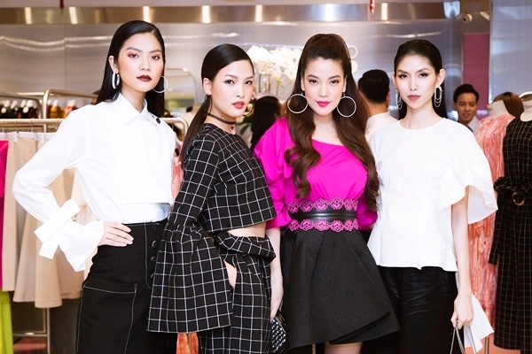 Kim dung hẹn hò top 3 mùa all stars diện đồ trắng đen high-fashion chuẩn không cần chỉnh - 4