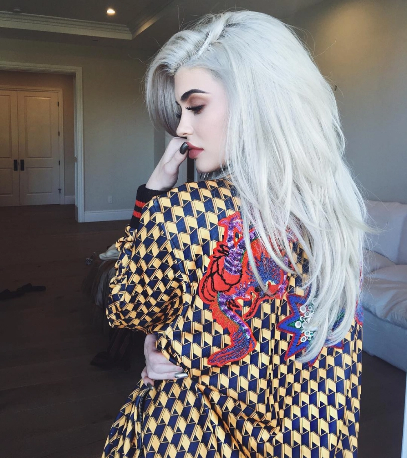 Kylie jenner cô nàng được mệnh danh là nữ hoàng tóc của hollywood - 7