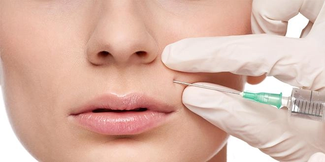 Làm đẹp bằng phương pháp tiêm filler cẩn thận tiền mất tật mang khi ham giá rẻ - 1