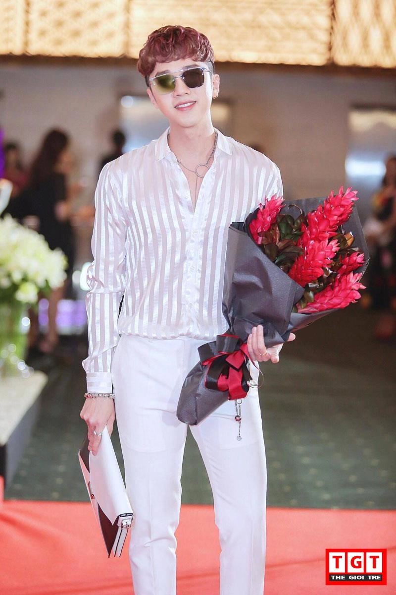 Minxu quốc minh diện đồ gần 200 triệu tới vifw 2017 - 4