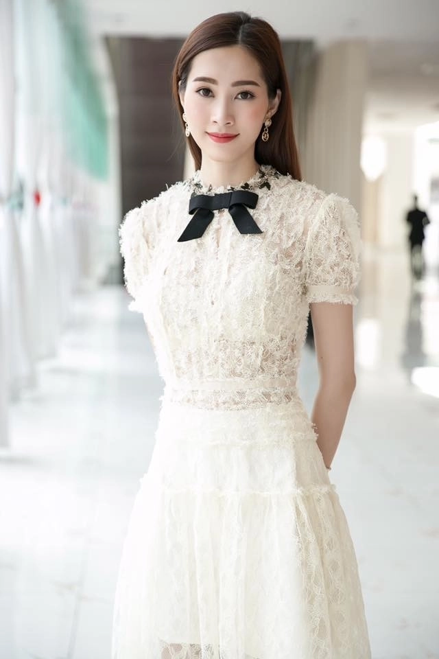 Mỹ nhân việt chứng minh chẳng cần phải xôi thịt ngực lép mới đích thị là sang - 3