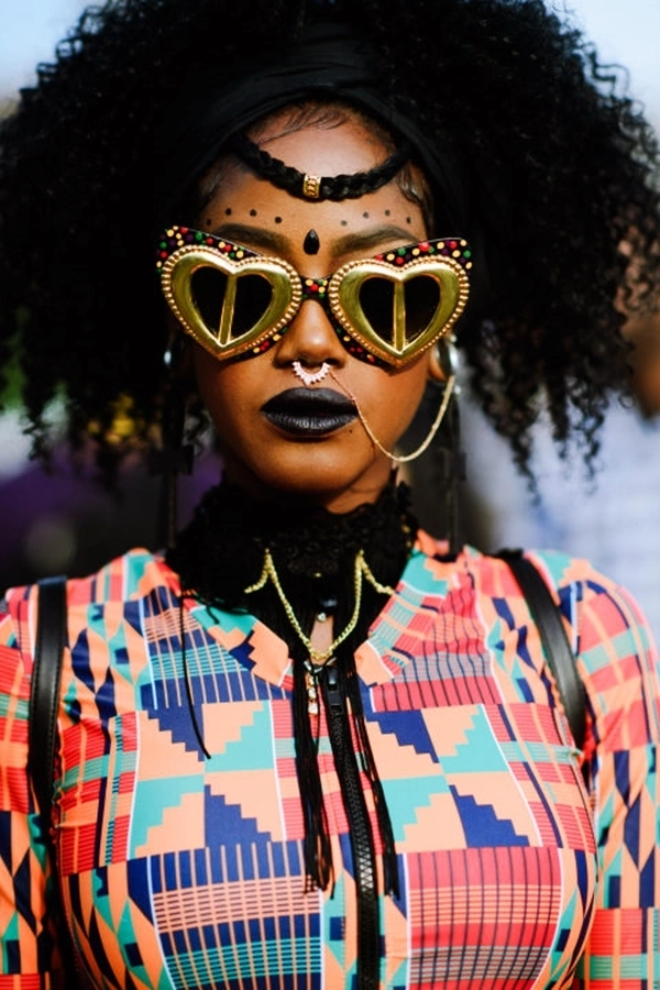Ngỡ ngàng với những kiểu tóc hoa lá cành của hội quẩy tại đại nhạc hội afropunk 2017 - 9