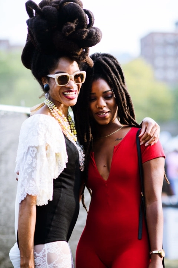 Ngỡ ngàng với những kiểu tóc hoa lá cành của hội quẩy tại đại nhạc hội afropunk 2017 - 11