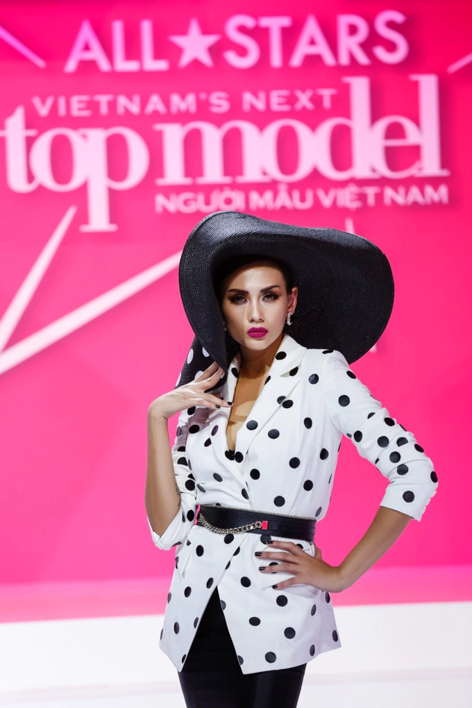 Ngôi sao thời trang mùa all stars không ai khác ngoài siêu mẫu võ hoàng yến - 5