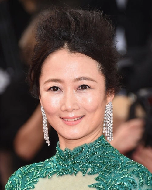 Nhan sắc sao hoa ngữ gây thất vọng trên thảm đỏ cannes - 2