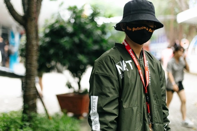 Nhìn lại những hình ảnh street style chất lừ của giới trẻ việt ở sneaker fest 2017 - 9