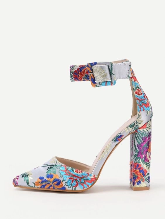 Những đôi giày lấy cảm hứng từ hoa cỏ mùa xuân khiến nàng nào cũng phải thích mê - 3