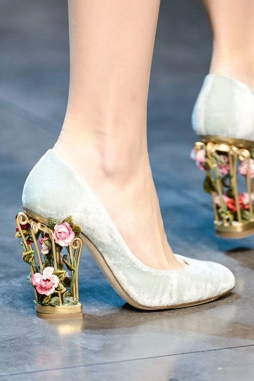 Những đôi giày lấy cảm hứng từ hoa cỏ mùa xuân khiến nàng nào cũng phải thích mê - 6