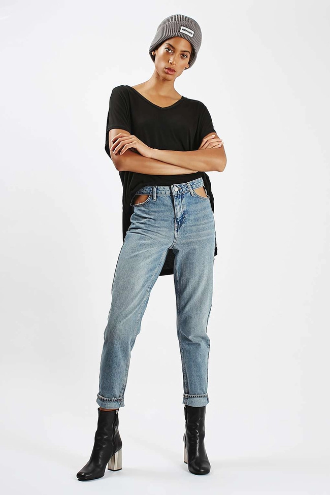 Những kiểu quần jeans kỳ lạ nhất quả đất chẳng hiểu vì sao lại hot - 2