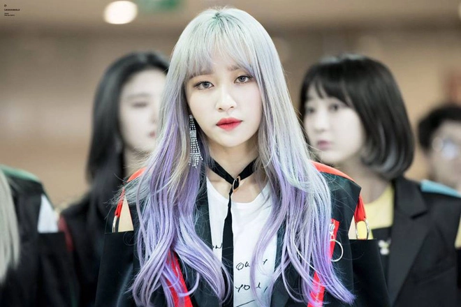Những màu tóc siêu thực được lòng sao kpop nhất năm 2017 - 2