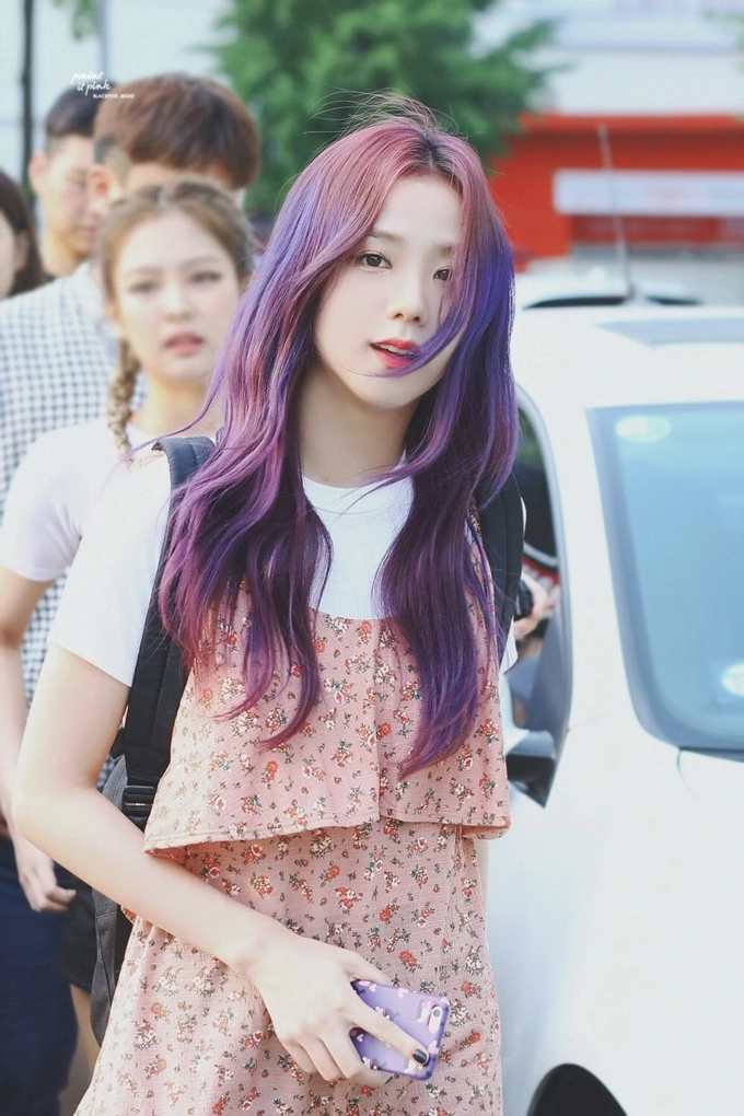 Những màu tóc siêu thực được lòng sao kpop nhất năm 2017 - 7
