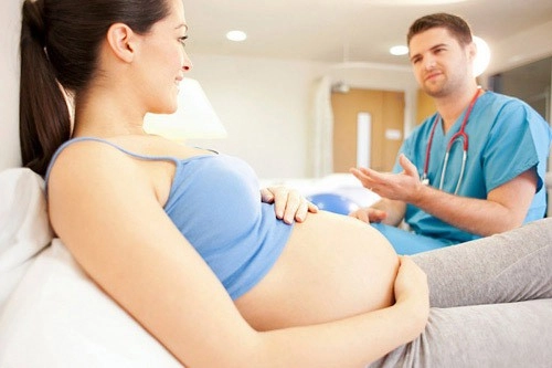 Những rủi ro thường gặp khi sinh nở mẹ bầu cần biết - 1