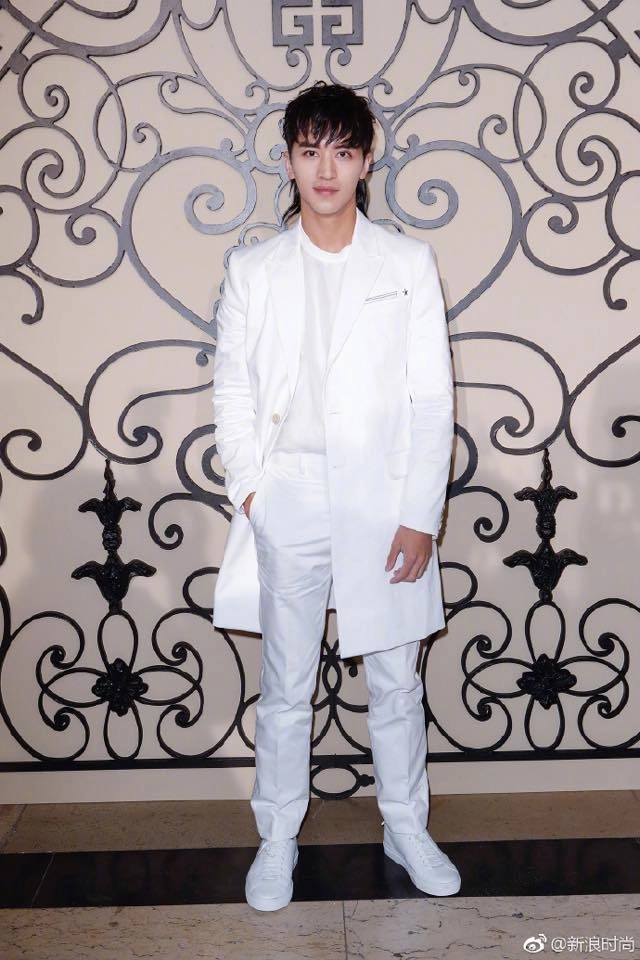 Nữ thần phạm băng băng diện đồ đôi cùng trai đẹp thượng ẩn tại paris fashion week - 7