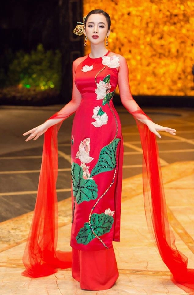 Phạm hương giữ nguyên đẳng cấp mặc đẹp hương giang idol và hhen niê lọt top sao mặc xấu tháng 3 - 13