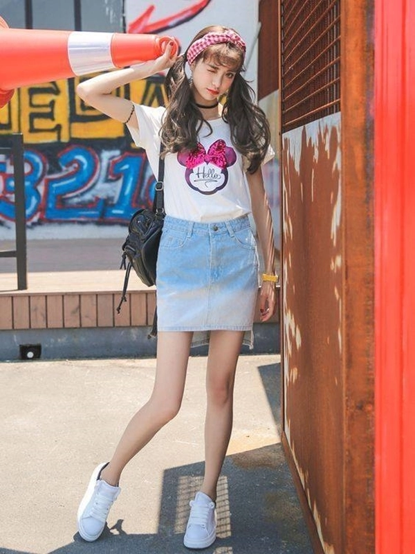 Phong cách dạo phố với váy jeans thần thánh không phải lo ngại ngày mưa bão - 6