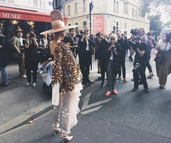Soi street style sao việt tại paris fasion week thanh hằng kỳ duyên maya ai mặc đẹp hơn - 11