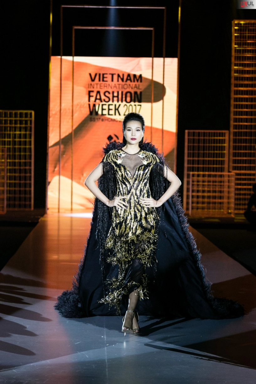 Thanh hằng mang đến cái kết viên mãn cho vifw 2017 - 1