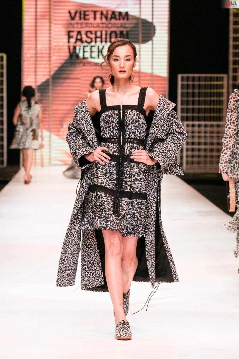 Thanh hằng mang đến cái kết viên mãn cho vifw 2017 - 8