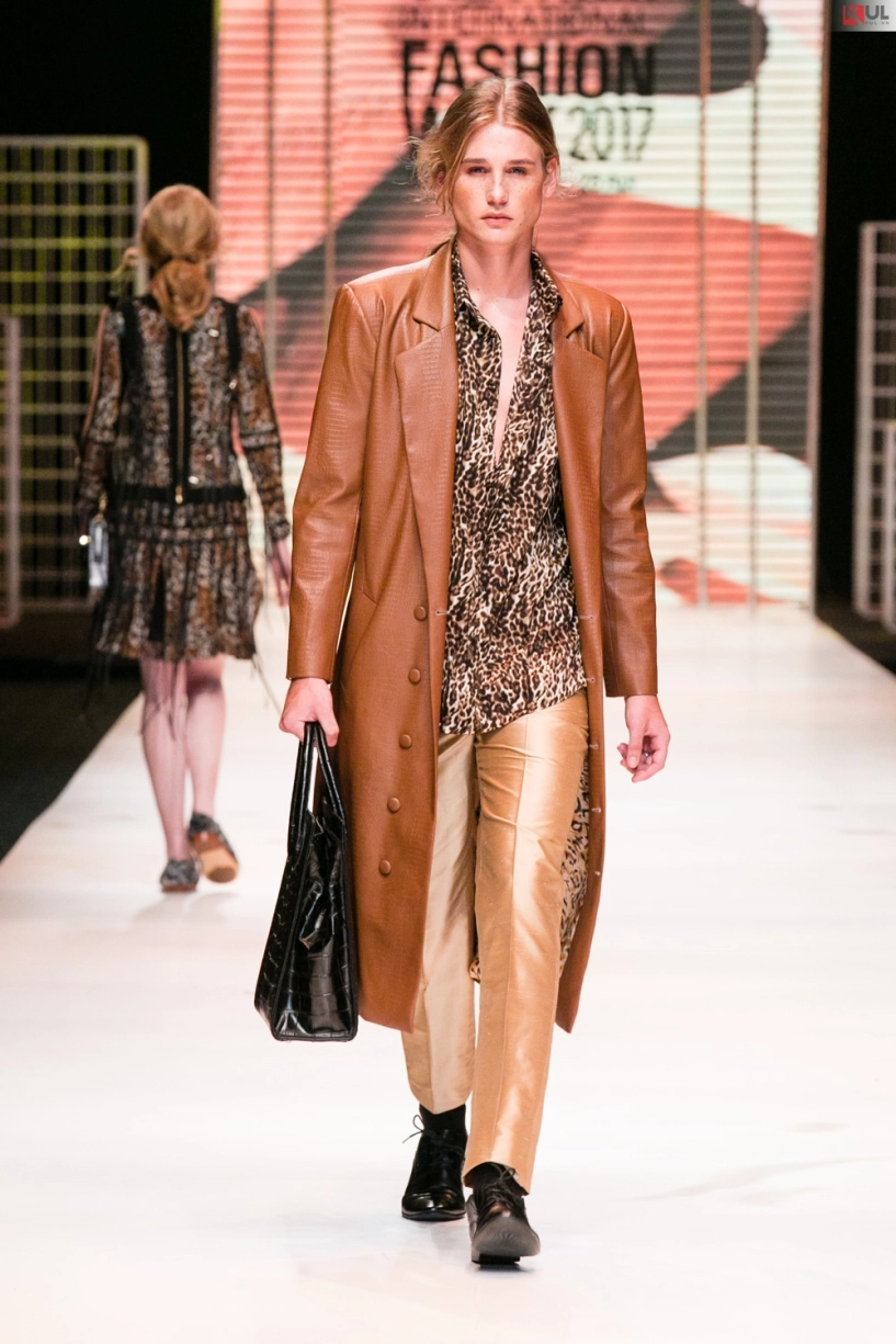 Thanh hằng mang đến cái kết viên mãn cho vifw 2017 - 10