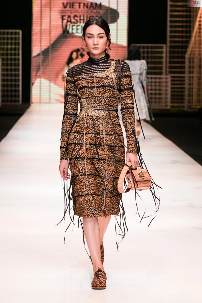 Thanh hằng mang đến cái kết viên mãn cho vifw 2017 - 15