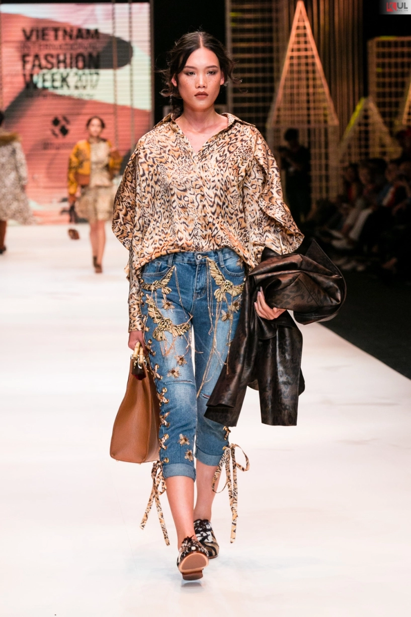 Thanh hằng mang đến cái kết viên mãn cho vifw 2017 - 20