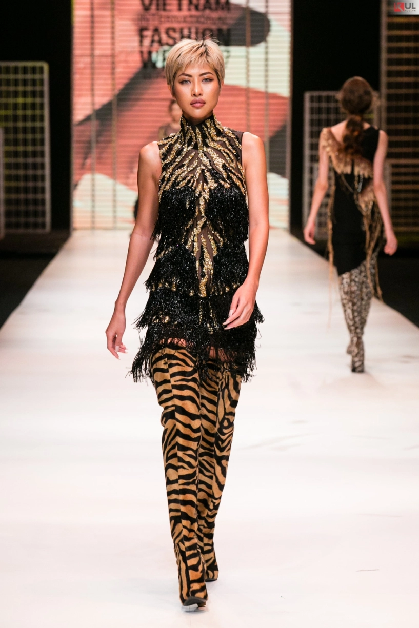 Thanh hằng mang đến cái kết viên mãn cho vifw 2017 - 30