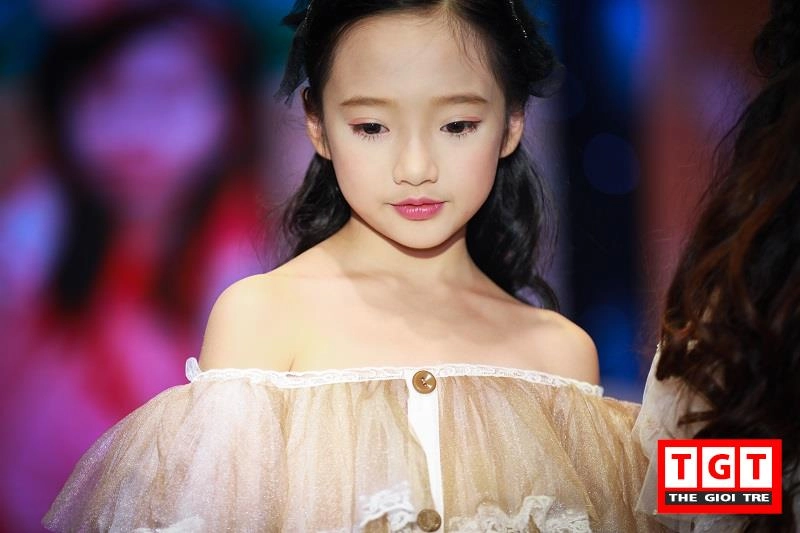 Thời trang ellie vu cùng bộ sưu tập đặc biệt trong tuần lễ thời trang trẻ 2017 - 15