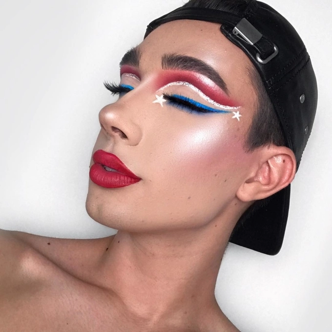 Top 6 chàng trai có tài makeup khiến các cô nàng điệu đà cũng phải tâm phục khẩu phục - 1
