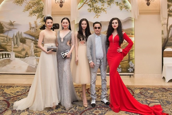 Trần huyền nhung được khen ngợi khi diện váy đỏ lộng lẫy đi dự tiệc cảm ơn - 8