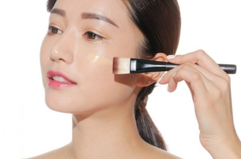 Tuyệt chiêu giúp bạn gái chọn kem nền phù hợp - 1