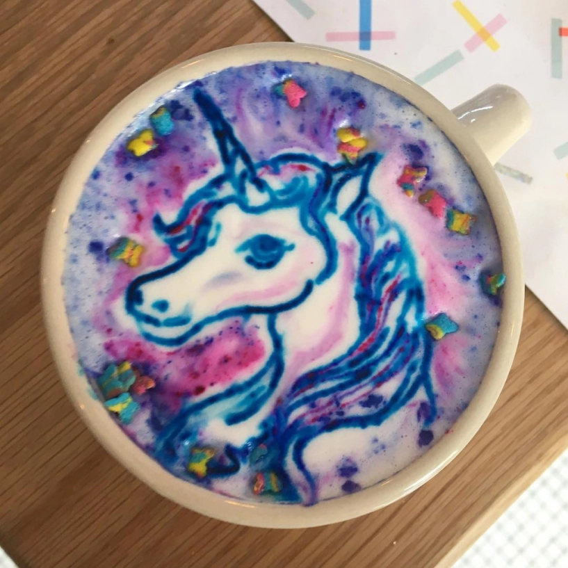 Unicorn frappuccino món cà phê đổi màu đang được dân sống ảo săn lùng - 5