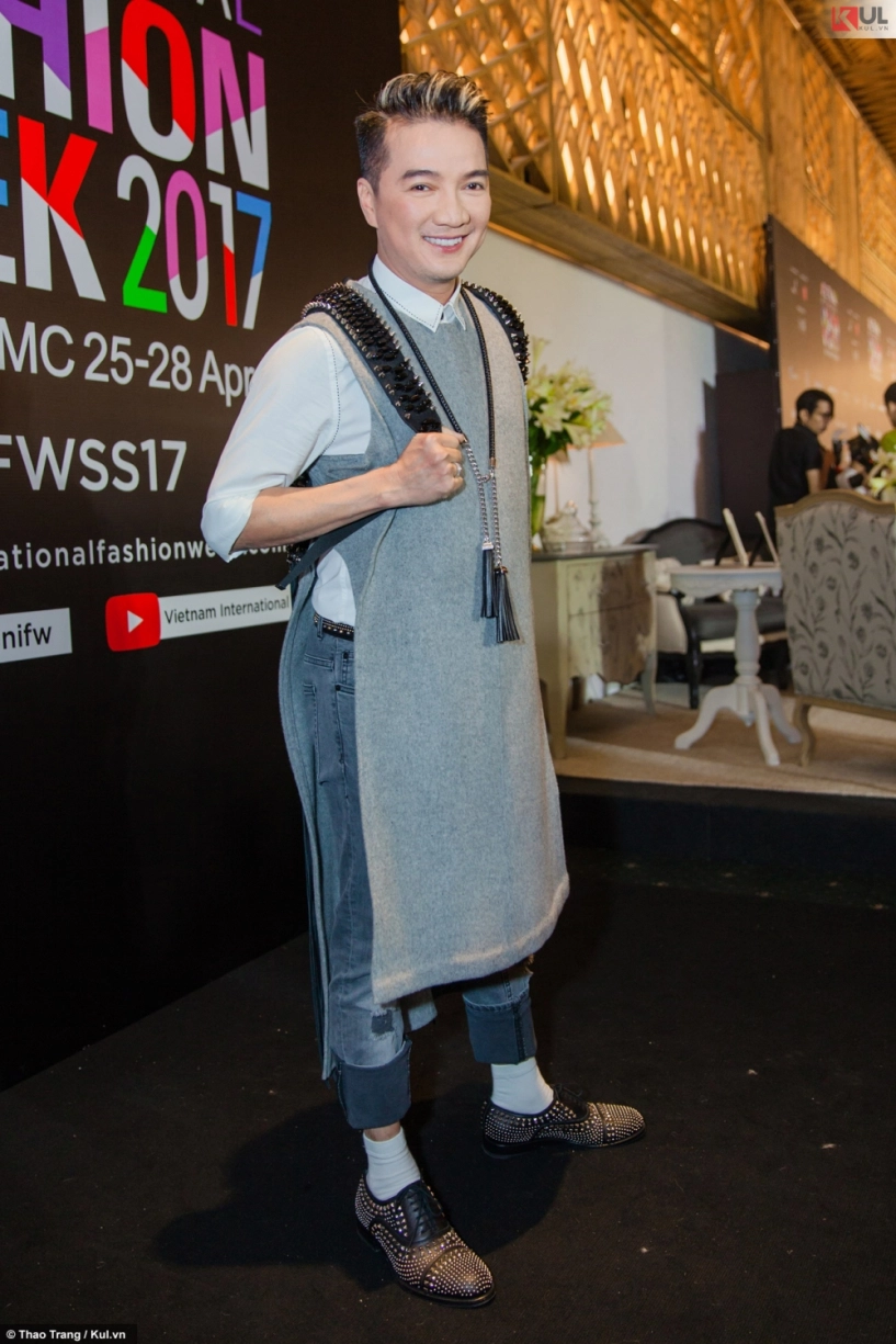 Vifw 2017 hồ ngọc hà tươi tắn trong sắc xanh phạm hương diện cả cây đỏ nổi bần bật - 6