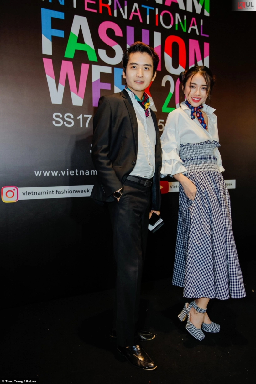 Vifw 2017 hồ ngọc hà tươi tắn trong sắc xanh phạm hương diện cả cây đỏ nổi bần bật - 8